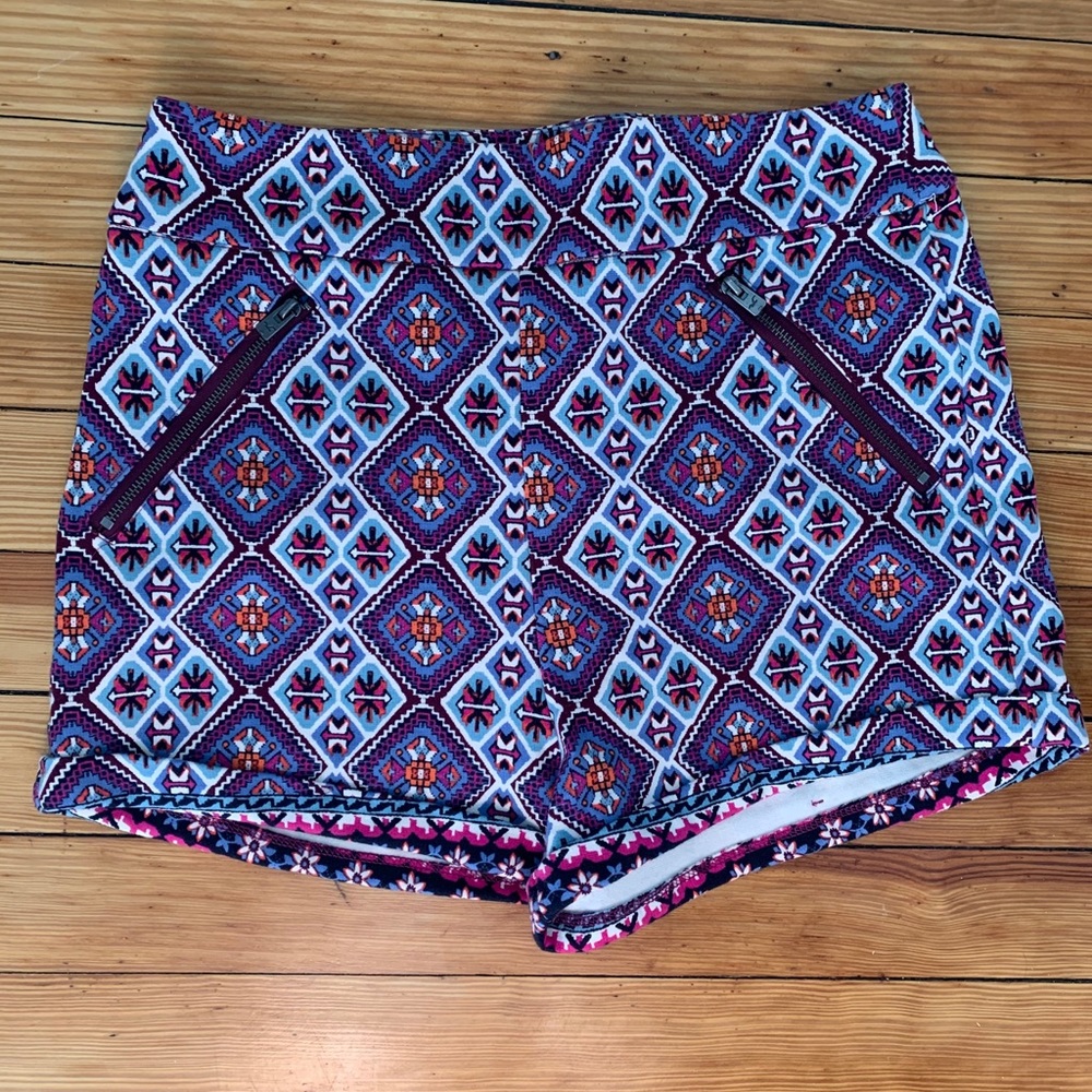 Hollister Pull on Short